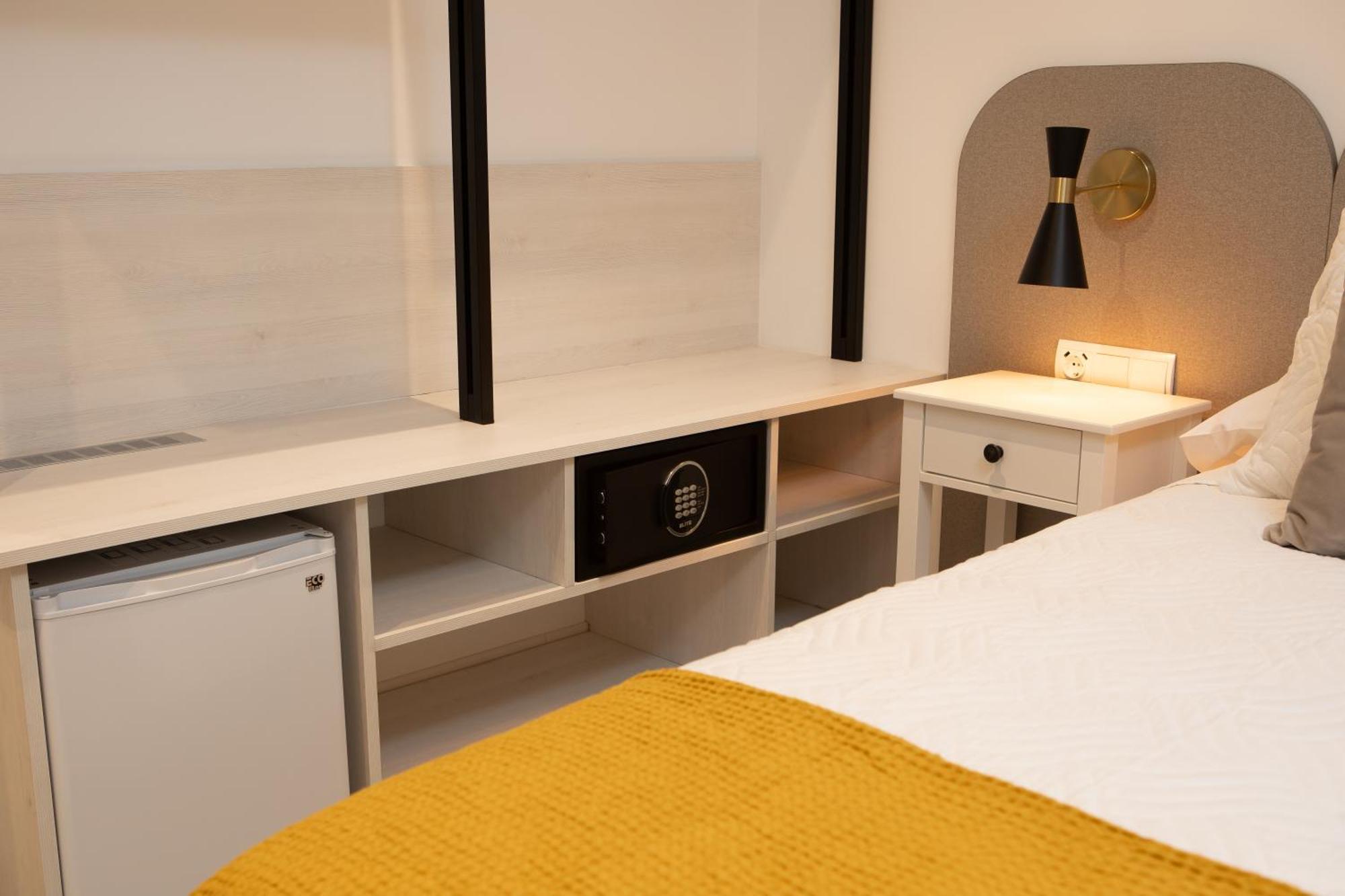 Boutique Rooms Playa Burriana Нерха Екстер'єр фото