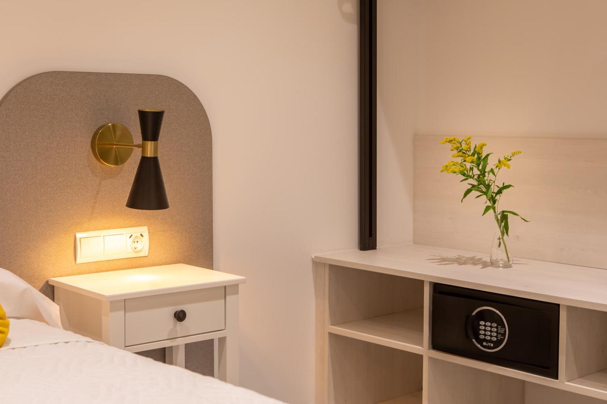 Boutique Rooms Playa Burriana Нерха Екстер'єр фото