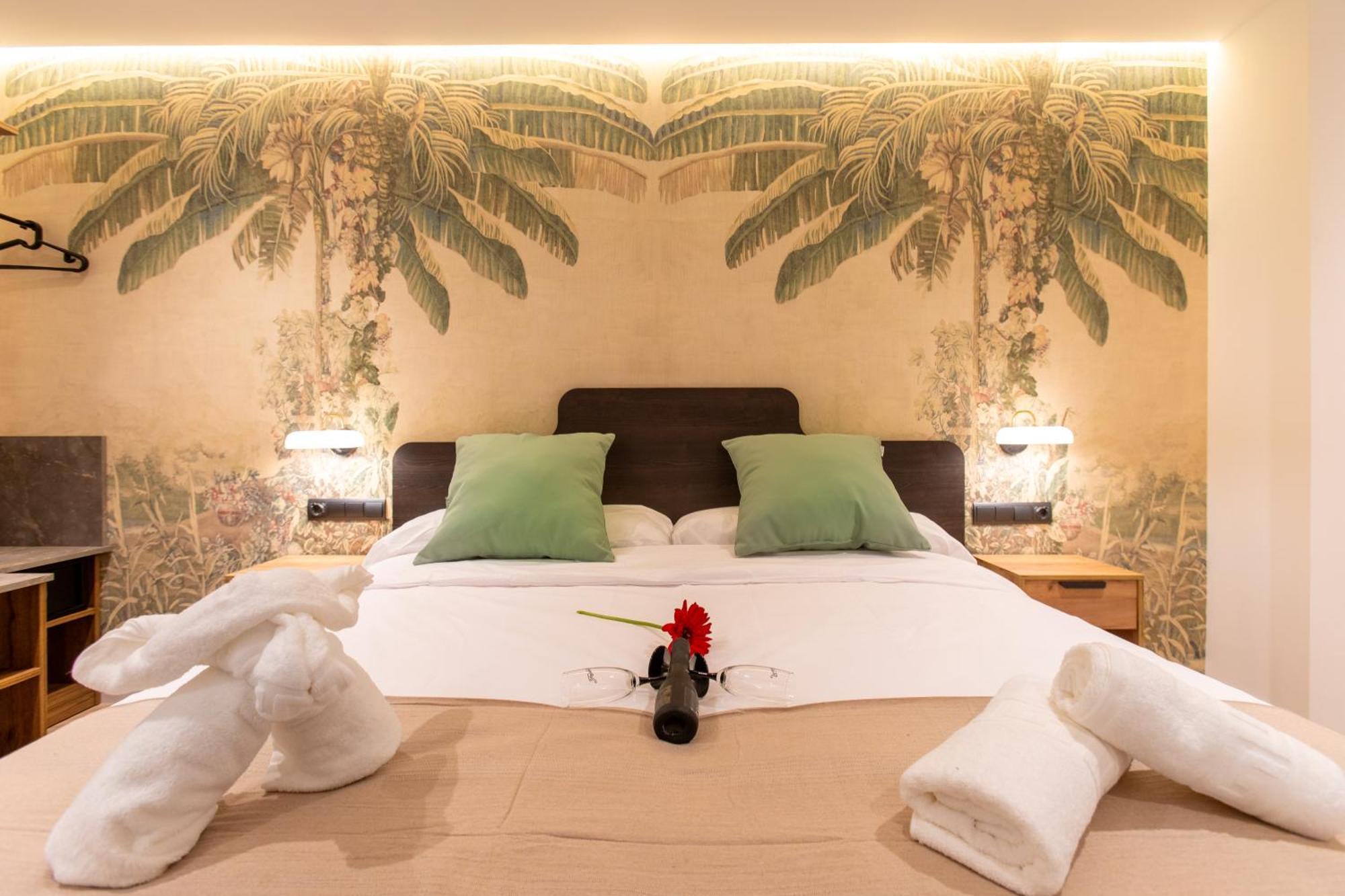 Boutique Rooms Playa Burriana Нерха Екстер'єр фото