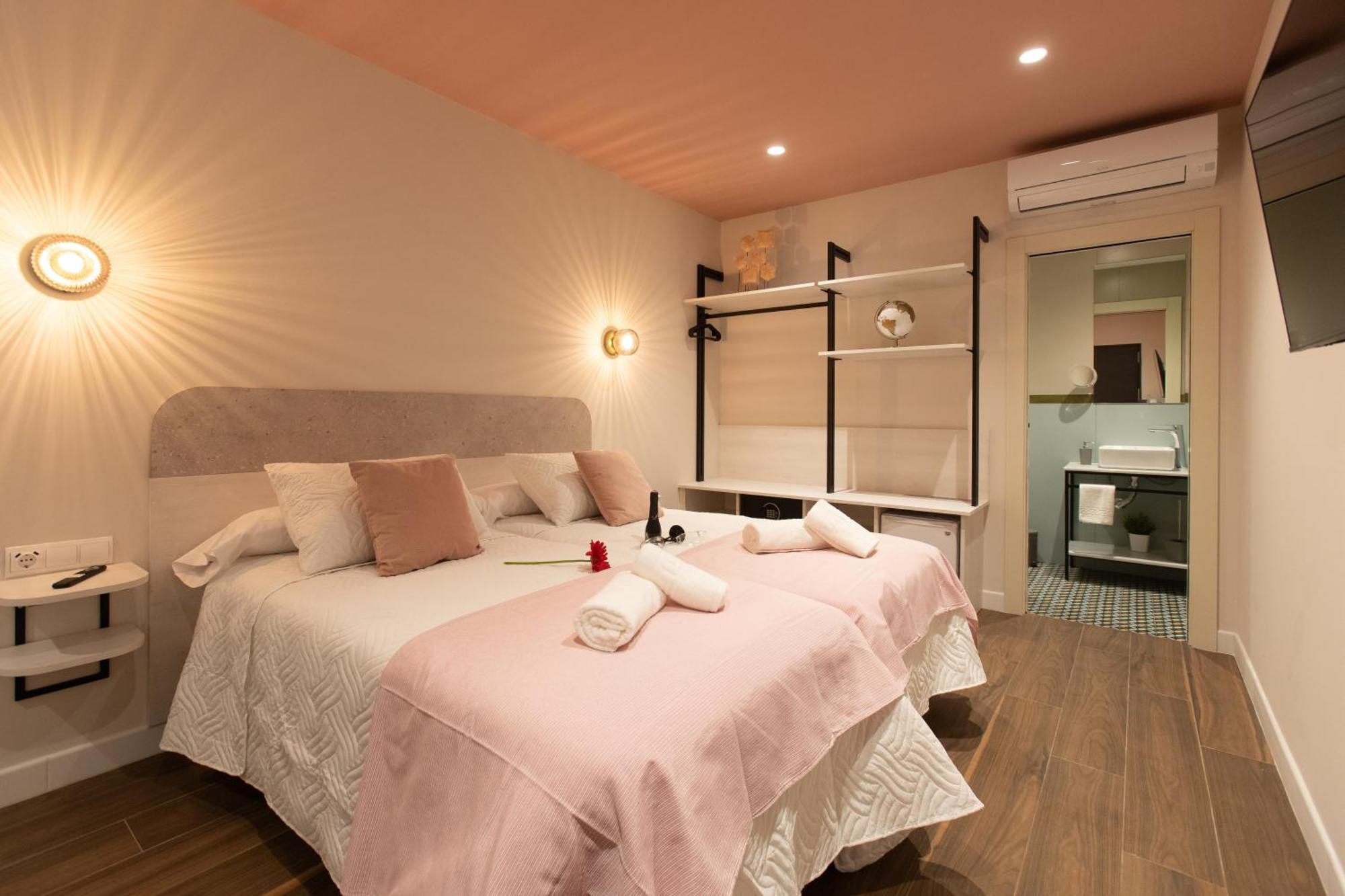 Boutique Rooms Playa Burriana Нерха Екстер'єр фото